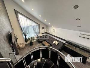 Дом 210м&sup2;, 2-этажный, участок 4 сот.  