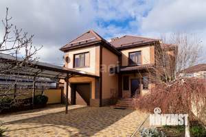 Дом 275м², 2-этажный, участок 7 сот.  