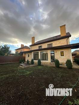 Коттедж 385м&sup2;, 3-этажный, участок 10 сот.  