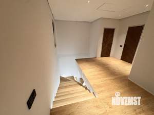 Коттедж 400м², 2-этажный, участок 8 сот.  