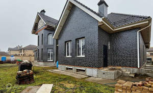 Дом 733м&sup2;, 3-этажный, участок 12 сот.  