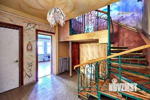 Дом 307м&sup2;, 3-этажный, участок 9 сот.  