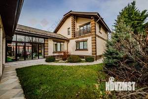 Дом 375м², 2-этажный, участок 8 сот.  