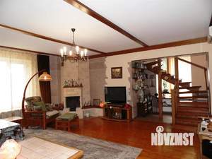 Дом 200м&sup2;, 2-этажный, участок 12 сот.  