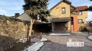 Дом 364м&sup2;, 2-этажный, участок 9 сот.  