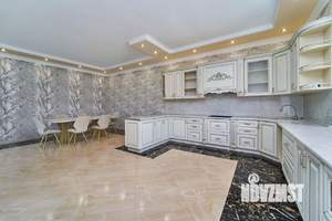 Дом 443м², 2-этажный, участок 16 сот.  