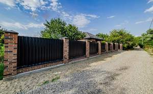 Дом 136м&sup2;, 1-этажный, участок 8 сот.  