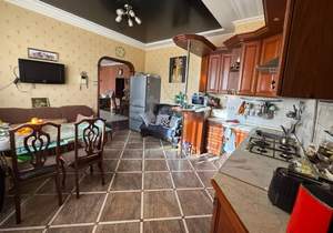 Дом 130м&sup2;, 1-этажный, участок 6 сот.  