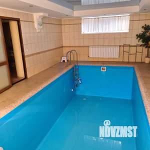 Дом 311м&sup2;, 3-этажный, участок 6 сот.  