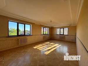 Дом 230м², 2-этажный, участок 3 сот.  