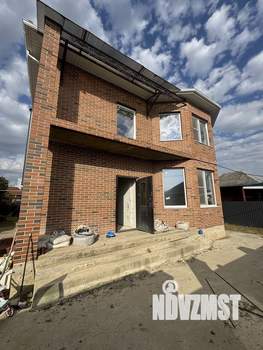 Дом 210м&sup2;, 2-этажный, участок 6 сот.  