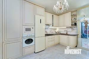 Коттедж 130м², 2-этажный, участок 3 сот.  