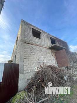 Дом 800м&sup2;, 2-этажный, участок 8 сот.  