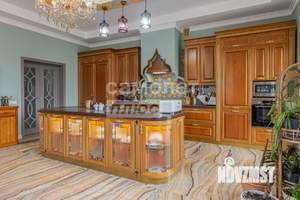 Дом 512м², 2-этажный, участок 10 сот.  