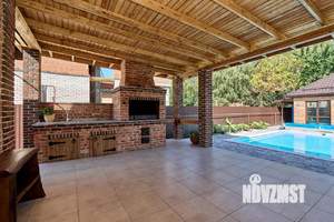 Дом 185м&sup2;, 1-этажный, участок 8 сот.  