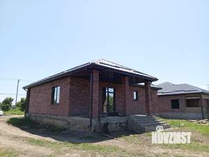 Дом 100м&sup2;, 1-этажный, участок 6 сот.  