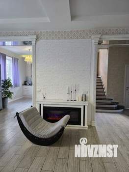 Дом 160м&sup2;, 2-этажный, участок 6 сот.  