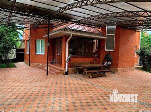 Коттедж 172м&sup2;, 2-этажный, участок 4 сот.  