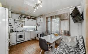 Дом 77м&sup2;, 1-этажный, участок 7 сот.  