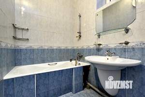 Дом 300м&sup2;, 3-этажный, участок 6 сот.  