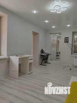 Дом 100м&sup2;, 2-этажный, участок 4 сот.  