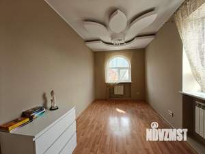 Дом 320м&sup2;, 3-этажный, участок 8 сот.  