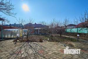 Дом 208м², 2-этажный, участок 8 сот.  
