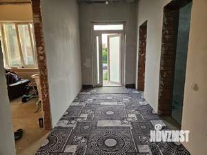 Дом 220м&sup2;, 7-этажный, участок 6 сот.  