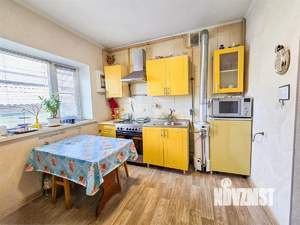 Дом 100м&sup2;, 2-этажный, участок 3 сот.  