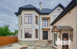 Дом 241м², 2-этажный, участок 4 сот.  