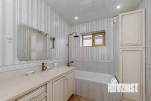 Дом 160м&sup2;, 2-этажный, участок 4 сот.  