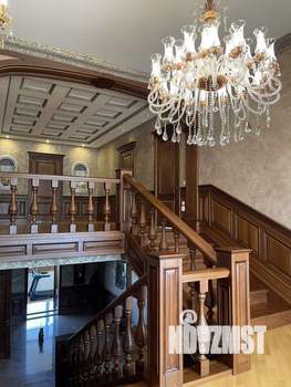 Дом 500м&sup2;, 3-этажный, участок 16 сот.  