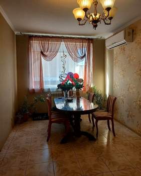 Дом 104м&sup2;, 2-этажный, участок 3 сот.  