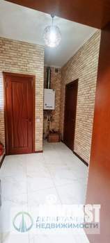 Дом 135м&sup2;, 2-этажный, участок 4 сот.  