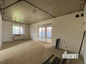 Коттедж 210м², 2-этажный, участок 5 сот.  