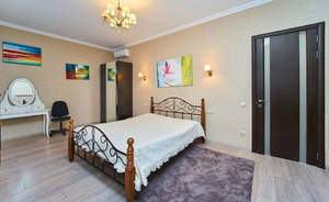 Дом 298м&sup2;, 2-этажный, участок 8 сот.  