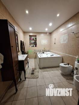 Коттедж 879м&sup2;, 2-этажный, участок 12 сот.  