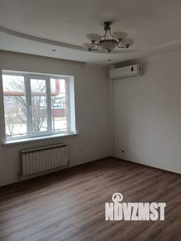 Дом 100м&sup2;, 1-этажный, участок 5 сот.  