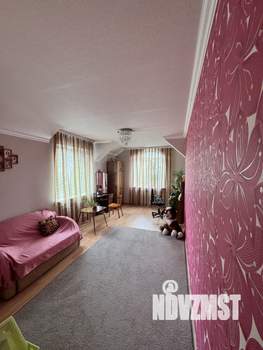 Дом 140м&sup2;, 2-этажный, участок 3 сот.  