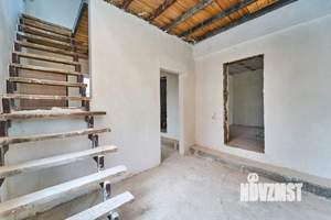 Дом 80м&sup2;, 2-этажный, участок 6 сот.  