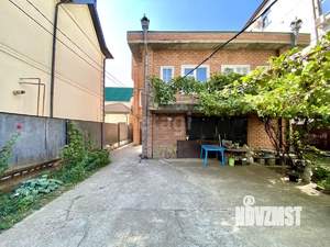 Дом 305м&sup2;, 2-этажный, участок 10 сот.  