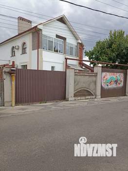 Дом 346м², 2-этажный, участок 11 сот.  