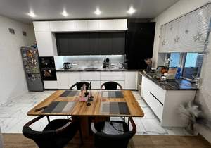 Дом 129м&sup2;, 2-этажный, участок 3 сот.  