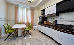 Дом 300м&sup2;, 2-этажный, участок 10 сот.  