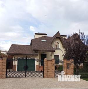 Коттедж 326м&sup2;, 3-этажный, участок 10 сот.  