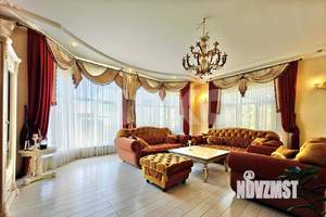 Дом 400м&sup2;, 3-этажный, участок 6 сот.  