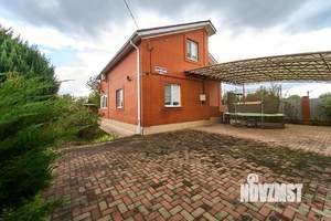 Дом 136м&sup2;, 2-этажный, участок 6 сот.  