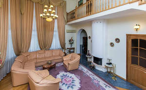 Дом 515м&sup2;, 2-этажный, участок 8 сот.  