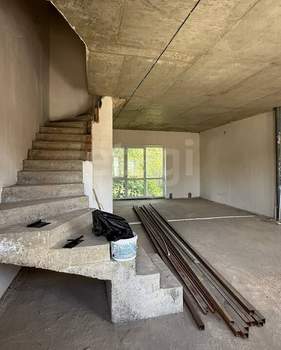 Дом 100м&sup2;, 2-этажный, участок 4 сот.  