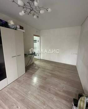 Дом 97м&sup2;, 2-этажный, участок 3 сот.  